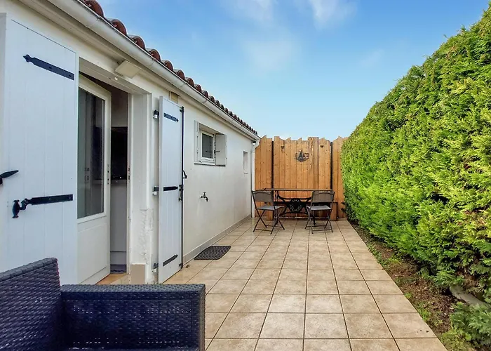 펜션 Charmante Maison Proche