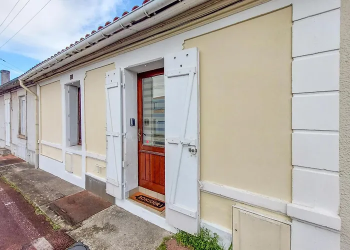 Charmante Maison Proche Будинок відпочинку Руаян