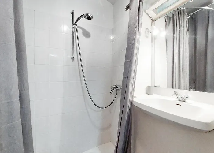 Будинок відпочинку Charmante Maison Proche